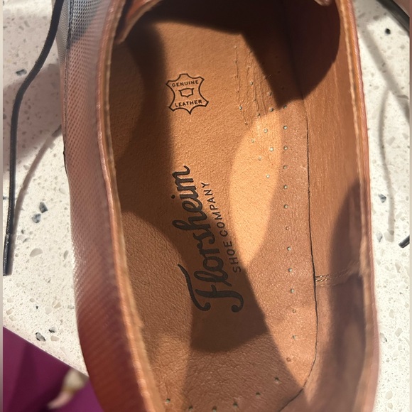 New with box Florsheim shoes - Picture 3 of 5